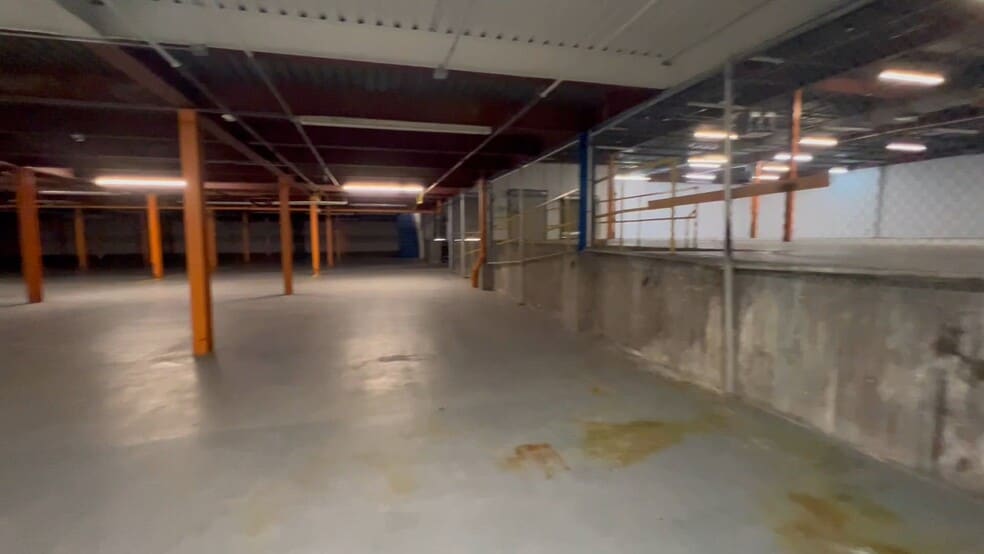 600 Executive Blvd, Elmsford, NY for lease - Commercial Listing Video - Image 2 of 13