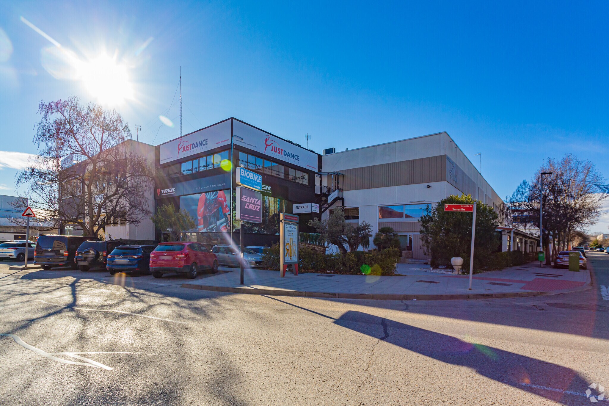 Industrial in San Sebastián de los Reyes, Madrid for lease Primary Photo- Image 1 of 4