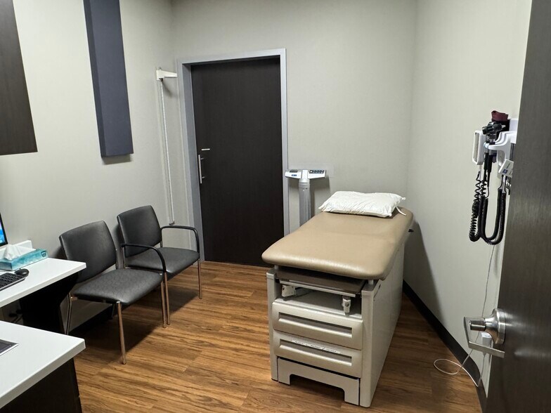 5901 N 27th St, Lincoln, NE à louer - Photo intérieure - Image 2 de 16