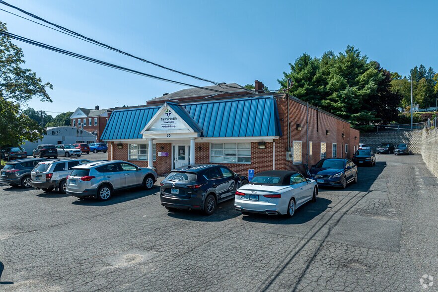 70 Heminway Park Rd, Watertown, CT for lease - Building Photo - Image 2 of 17