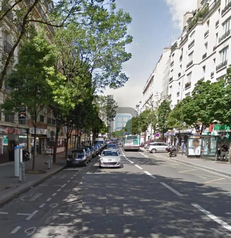 Retail in Paris for lease Building Photo- Image 1 of 4