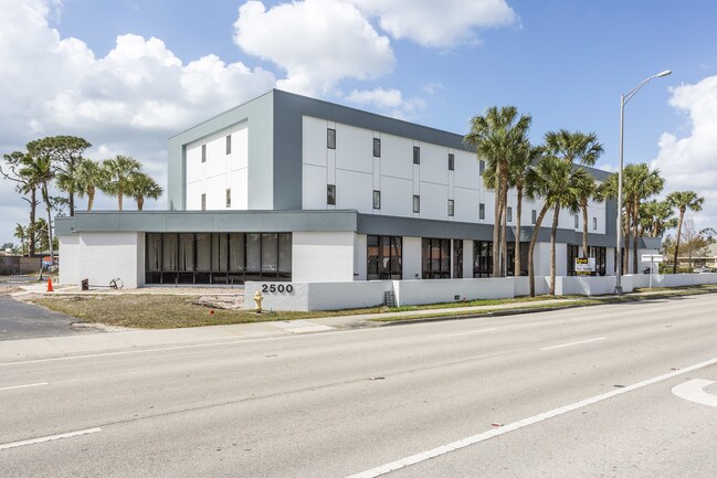 More details for 2500 Airport Rd S, Naples, FL - Office for Sale