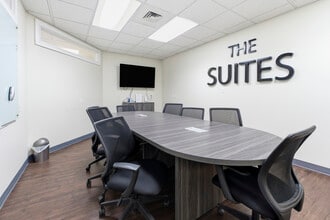 1420-1426 E Bradford Pky, Springfield, MO for lease Interior Photo- Image 2 of 12