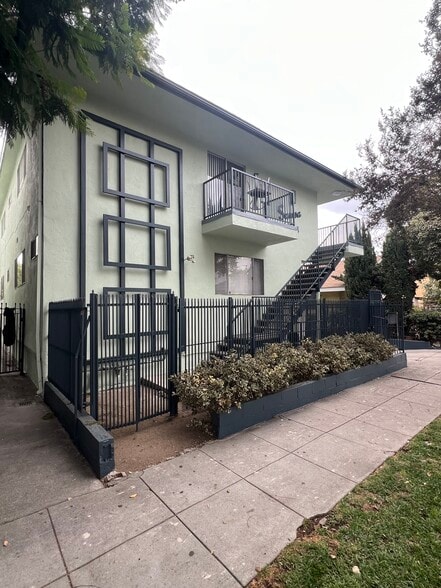1014 N Oxford Ave, Los Angeles, CA for sale - Building Photo - Image 3 of 79