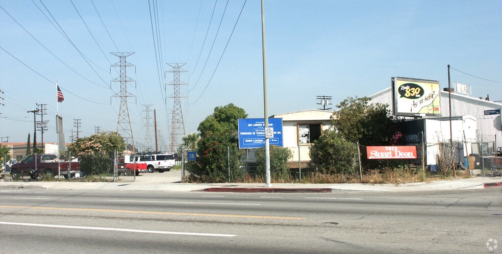 7221 Hinds Ave, North Hollywood, CA à vendre - Photo du bâtiment - Image 2 de 5