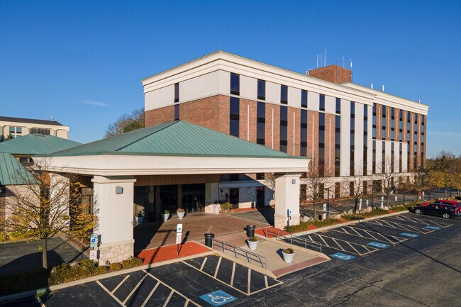 More details for 6201 Joliet Rd, Countryside, IL - Retail for Lease