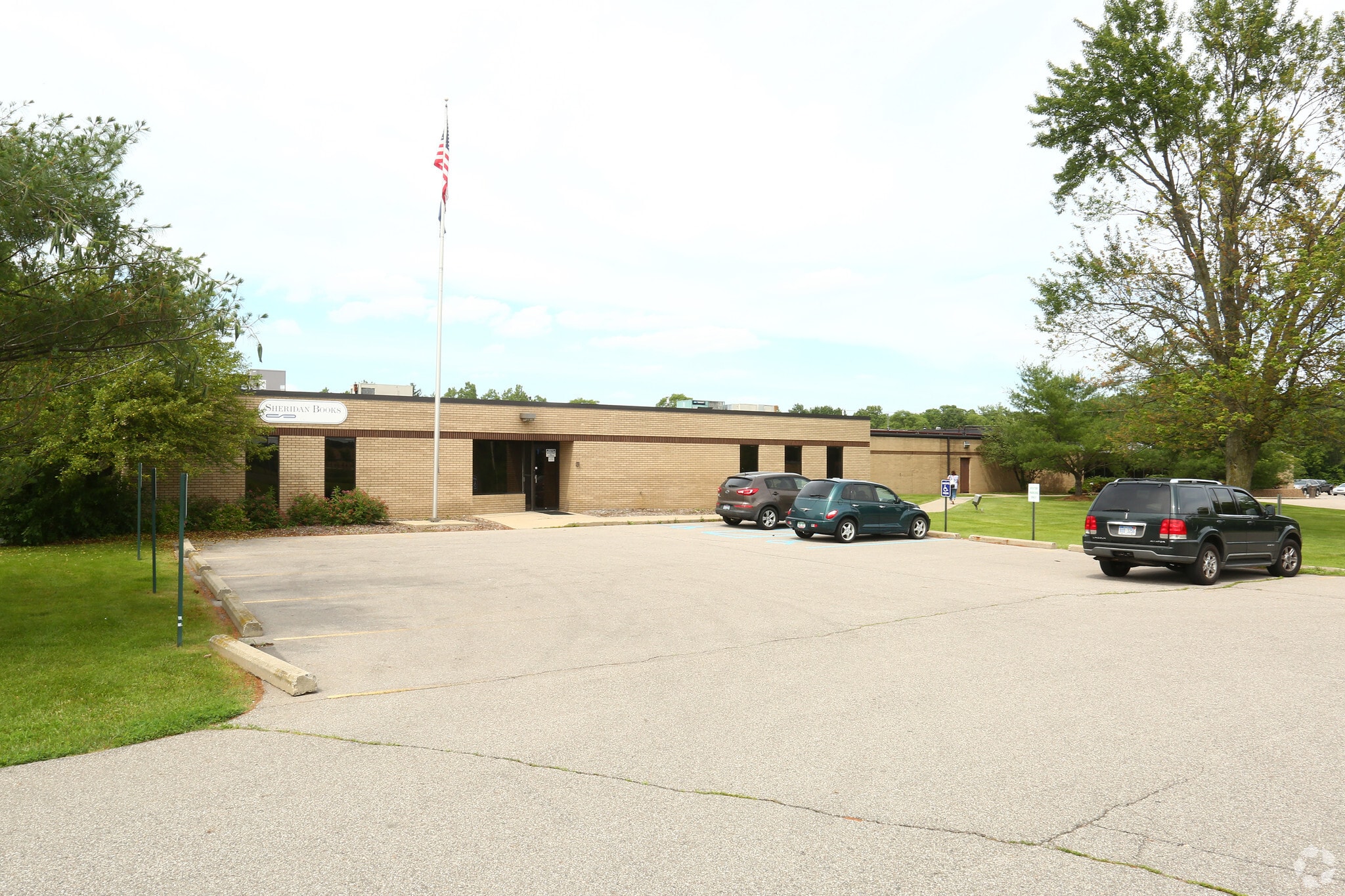 100-102 N Staebler Rd, Ann Arbor, MI for lease Primary Photo- Image 1 of 12