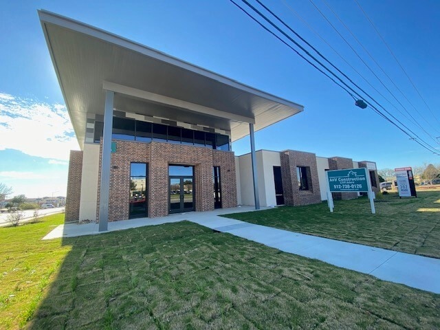 1310 Wonder World Dr, San Marcos, TX for lease - Building Photo - Image 3 of 7