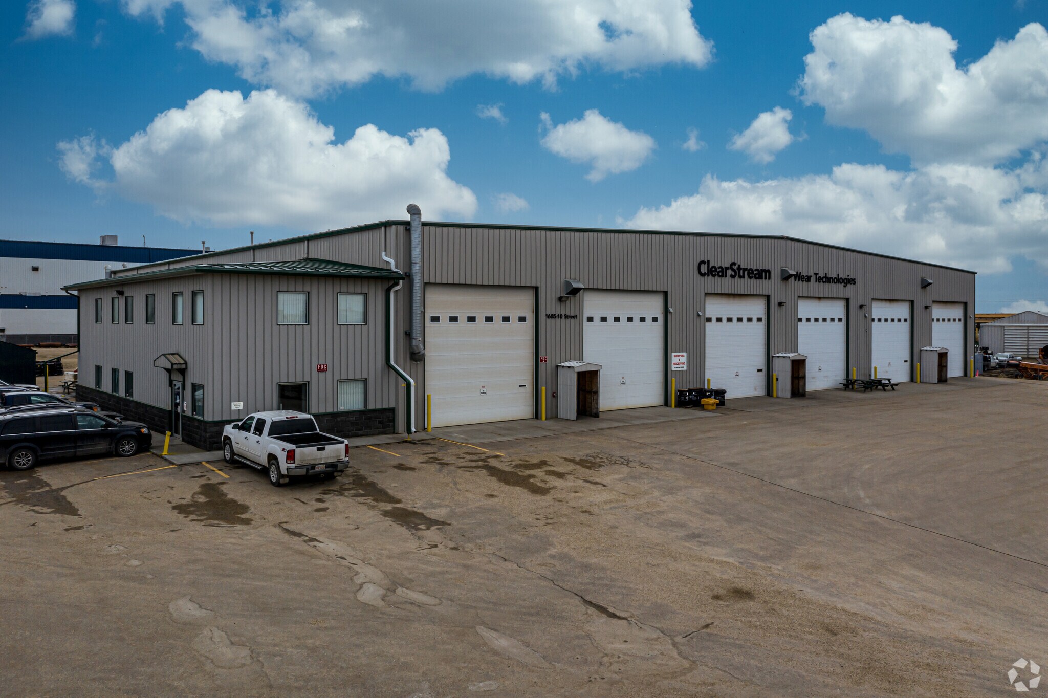 1605 10th St, Nisku, AB for sale Primary Photo- Image 1 of 1