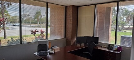 13770 N 58th St, Clearwater, FL for lease Interior Photo- Image 2 of 3