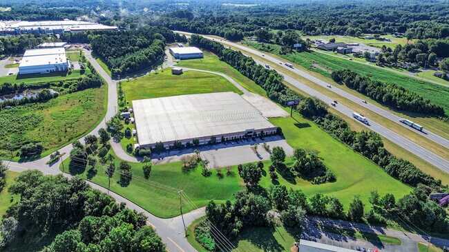 Plus de détails pour 100 Don Truell Ln, Thomasville, NC - Industriel à louer