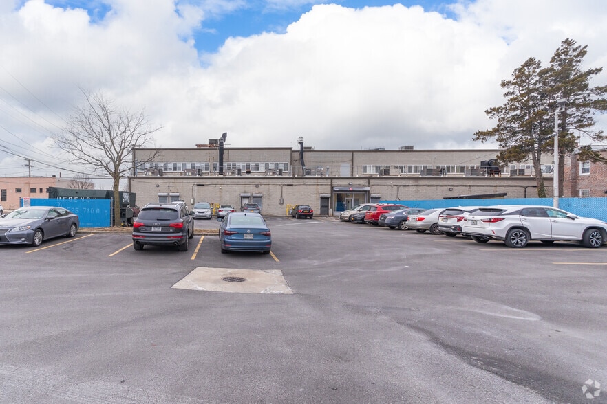 160-39-160-61 Rockaway Blvd, Jamaica, NY for lease - Building Photo - Image 3 of 5