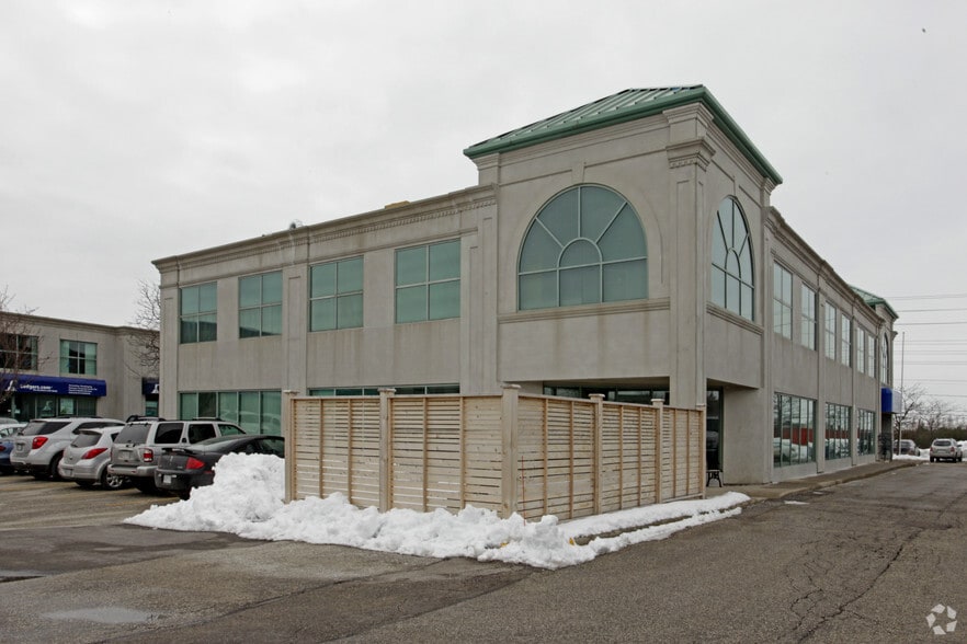 17705 Leslie St, Newmarket, ON for lease - Building Photo - Image 3 of 5