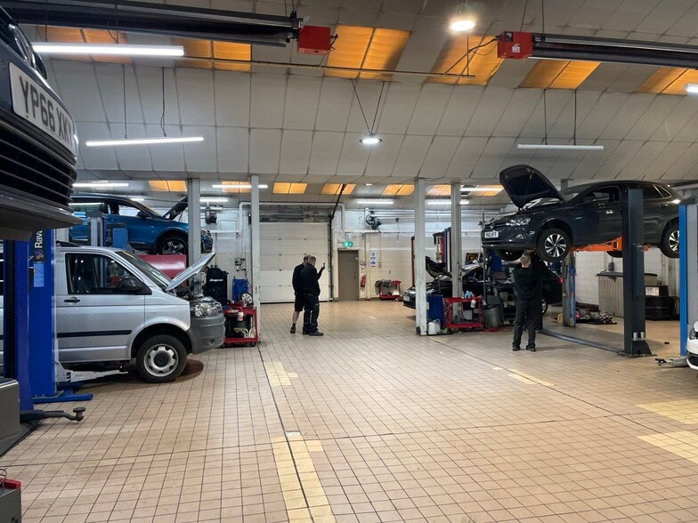 North Bridge Rd, Doncaster for sale - Interior Photo - Image 3 of 4