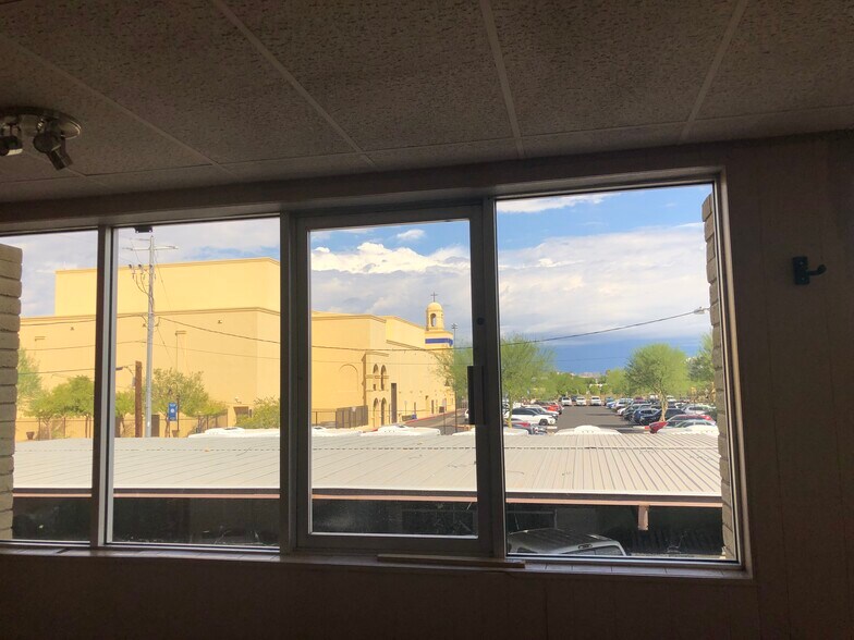 4614 N 7th St, Phoenix, AZ à louer - Photo du bâtiment - Image 3 de 8