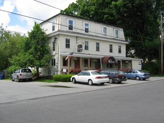 57 Old Post Rd, Staatsburg, NY à vendre - Photo principale - Image 1 de 1