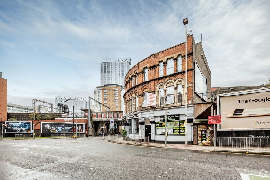 187-189 Chapel St, Salford for lease - Building Photo - Image 2 of 14