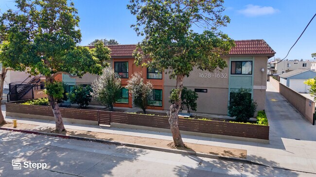 More details for 1628 W 218th St, Torrance, CA - Multifamily for Sale