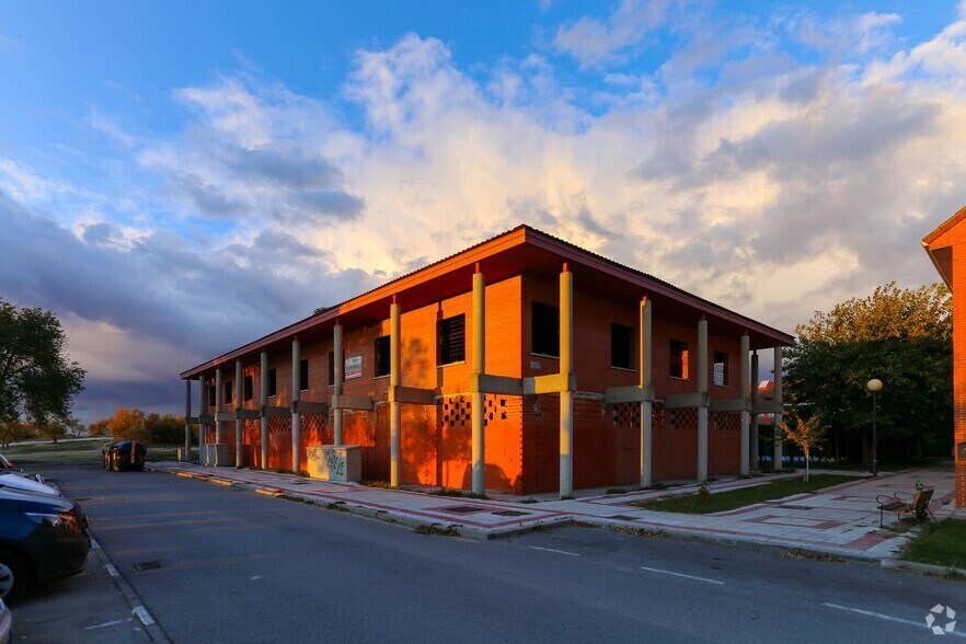 Retail in Getafe, Madrid for sale - Building Photo - Image 2 of 3