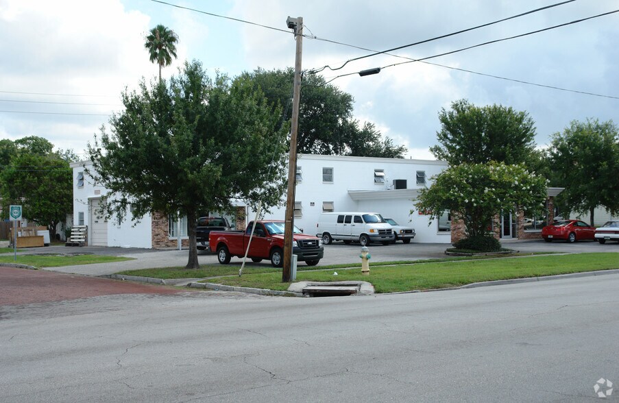 3457 5th Ave S, Saint Petersburg, FL à vendre - Photo du bâtiment - Image 3 de 7