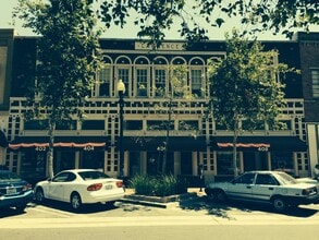 402-404 W 4th St, Santa Ana, CA for lease Building Photo- Image 2 of 3