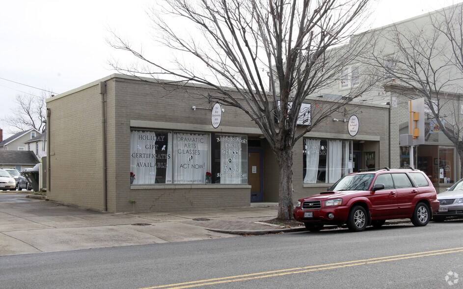 2405-2407 Mt Vernon Ave, Alexandria, VA for sale - Primary Photo - Image 1 of 3