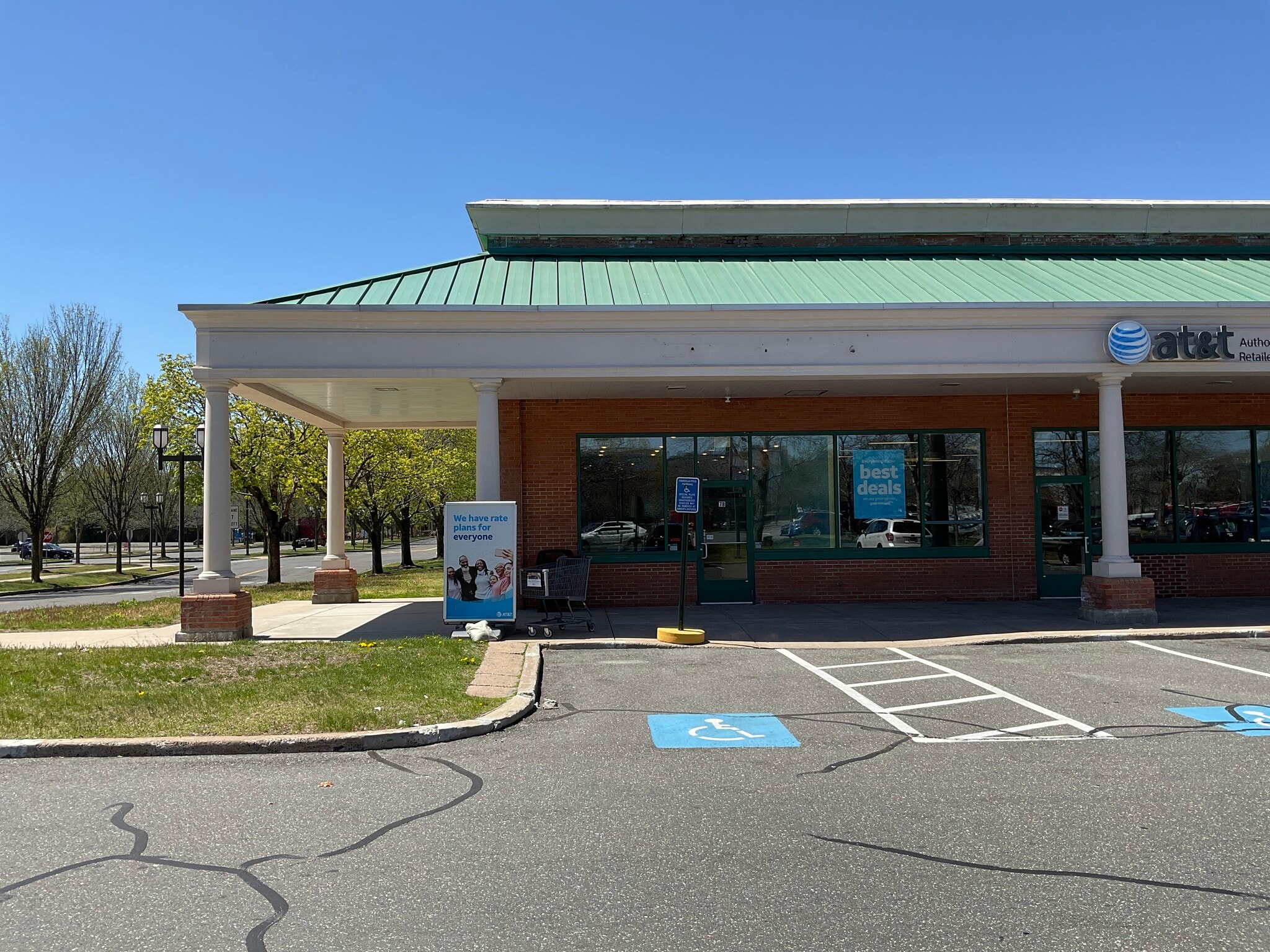 1095 Kennedy Rd, Windsor, CT for lease Interior Photo- Image 1 of 1