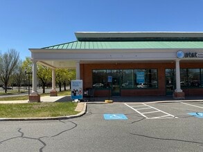 1095 Kennedy Rd, Windsor, CT for lease Interior Photo- Image 1 of 1