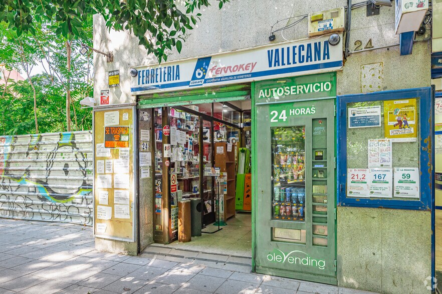 Paseo de Federico García Lorca, 24, Madrid, Madrid à louer - Photo du bâtiment - Image 2 de 4