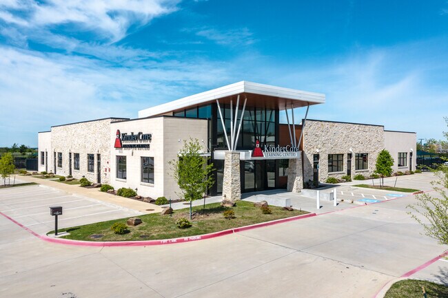 More details for 6819 Communications Pky, Plano, TX - Retail for Sale