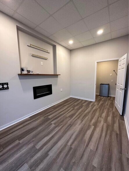 8169 Pine Ridge Rd, Mechanicsville, VA à louer - Photo du bâtiment - Image 3 de 10