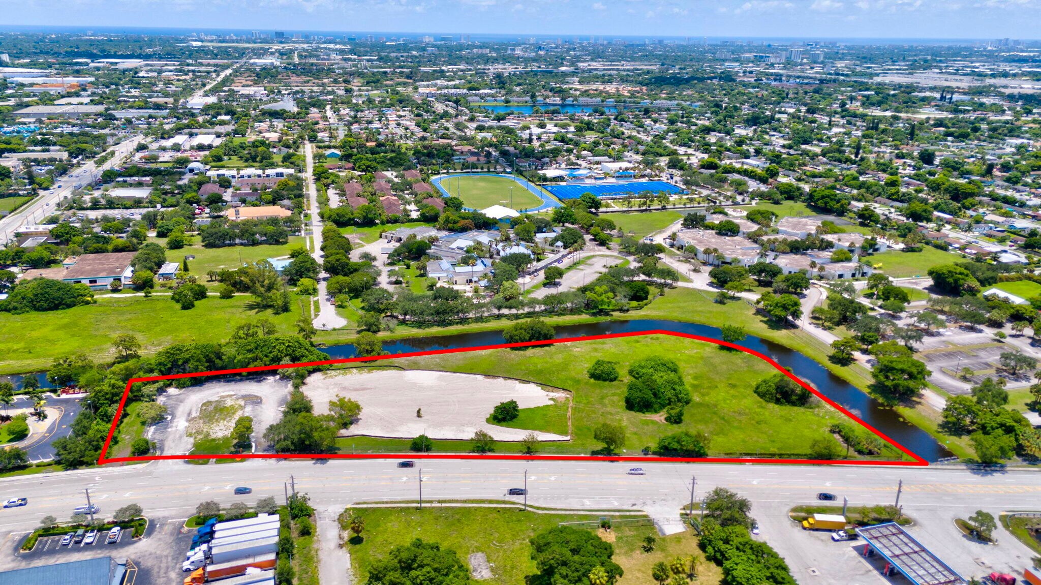 1350 NW 31st Ave, Pompano Beach, FL à vendre Photo du bâtiment- Image 1 de 9