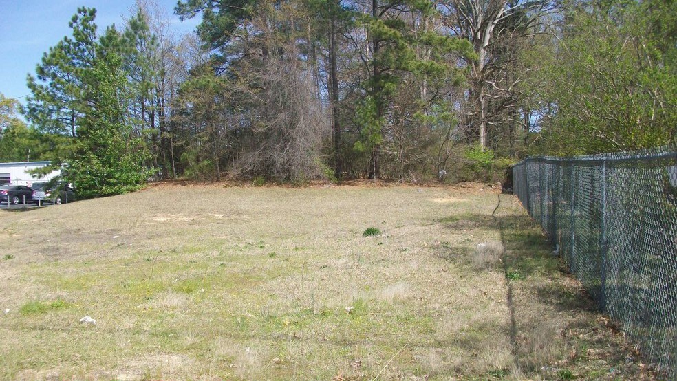 PAMALEE Dr, Fayetteville, NC à vendre - Autre - Image 1 de 2