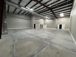 21631 Rhodes Rd, Spring, TX for lease Interior Photo- Image 1 of 16