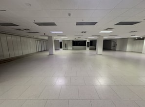Commercial Rd, Portsmouth for lease Interior Photo- Image 1 of 1