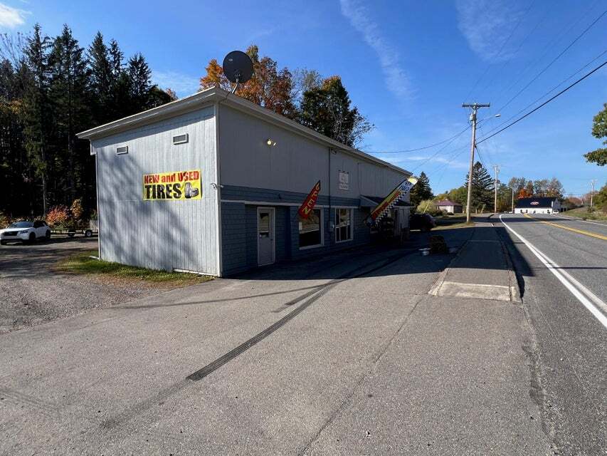 42 Elm St, Guilford, ME for sale Primary Photo- Image 1 of 19