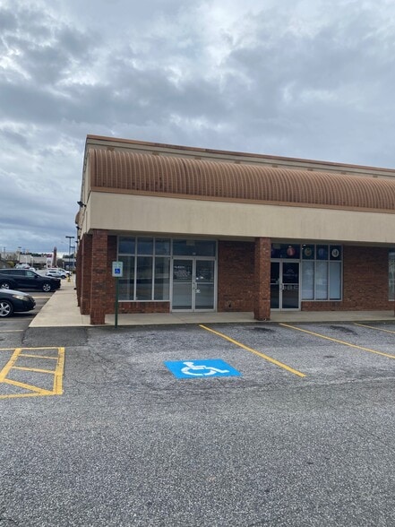 1791 Woodruff Rd, Greenville, SC for lease - Building Photo - Image 2 of 5