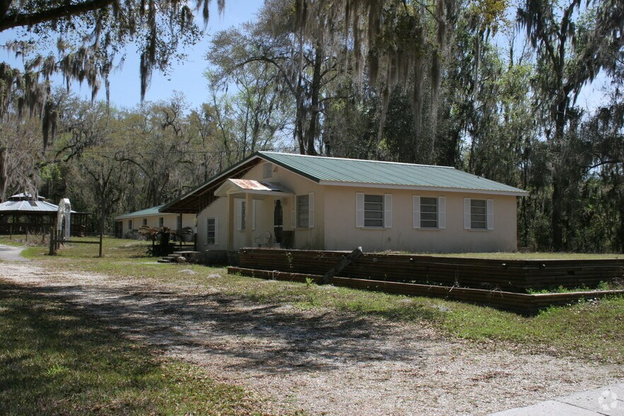 15458 Snow Memorial Hwy, Brooksville, FL à vendre - Photo du bâtiment - Image 2 de 65