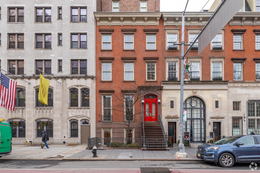 336 W 23rd St, New York, NY for sale - Primary Photo - Image 1 of 12