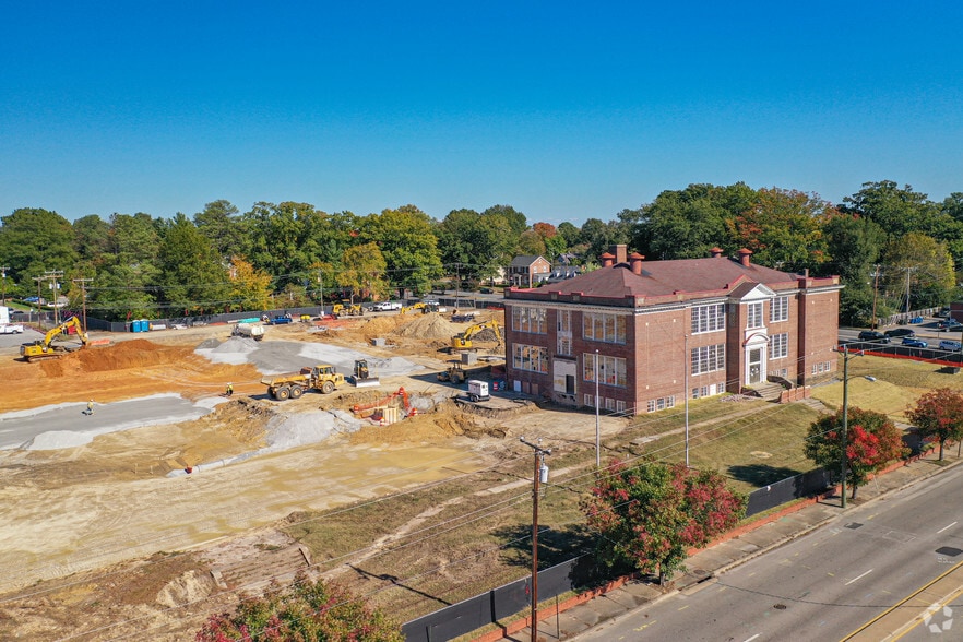 5820 Patterson Ave, Richmond, VA à louer - Photo du bâtiment - Image 3 de 15