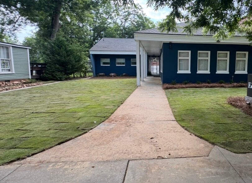 118 S Main St, Greensboro, GA for lease - Building Photo - Image 3 of 5