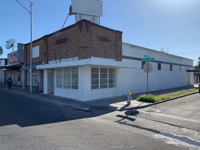 1237 N Blackstone Ave, Fresno, CA for lease Building Photo- Image 1 of 4