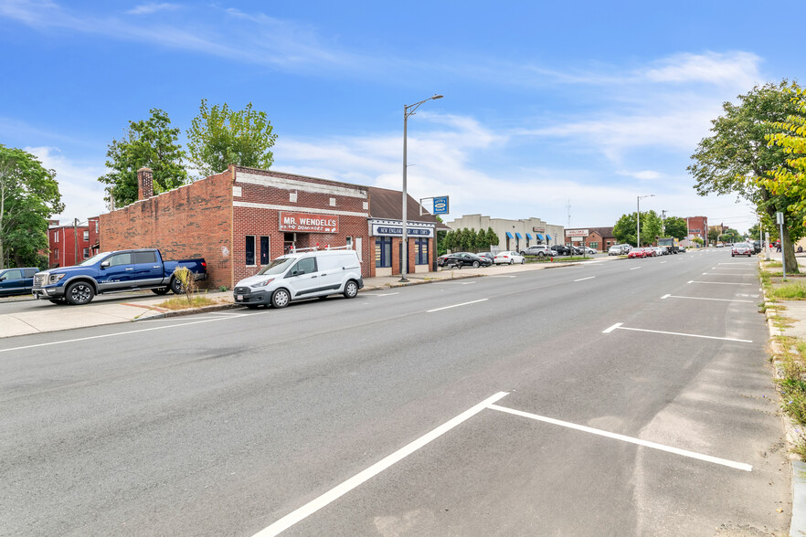 530 High St, Holyoke, MA à vendre - Photo du bâtiment - Image 1 de 1