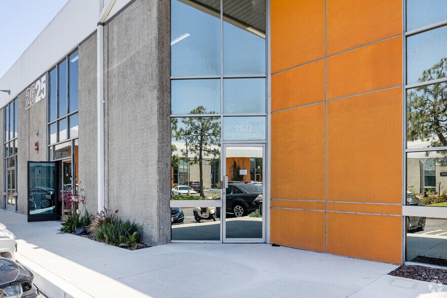 2609-2627 Manhattan Beach Blvd, Redondo Beach, CA à louer - Photo du bâtiment - Image 3 de 19