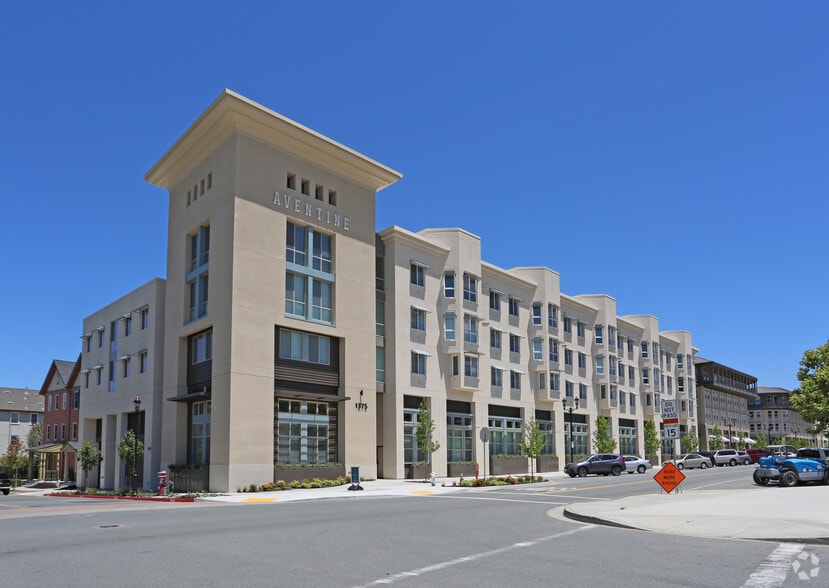 1375-1411 Sycamore Ave, Hercules, CA for lease - Building Photo - Image 1 of 147