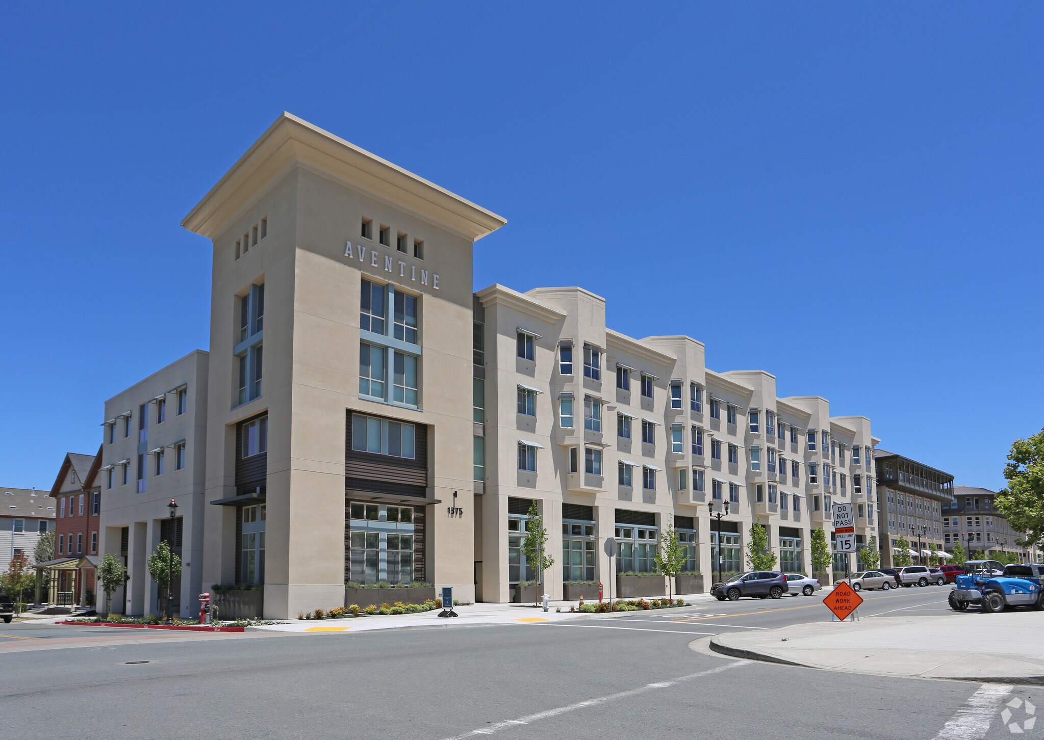 1375-1411 Sycamore Ave, Hercules, CA à louer Photo principale- Image 1 de 148