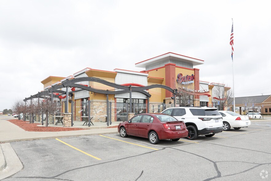 15133 Hall Rd, Utica, MI à vendre - Photo du bâtiment - Image 3 de 5