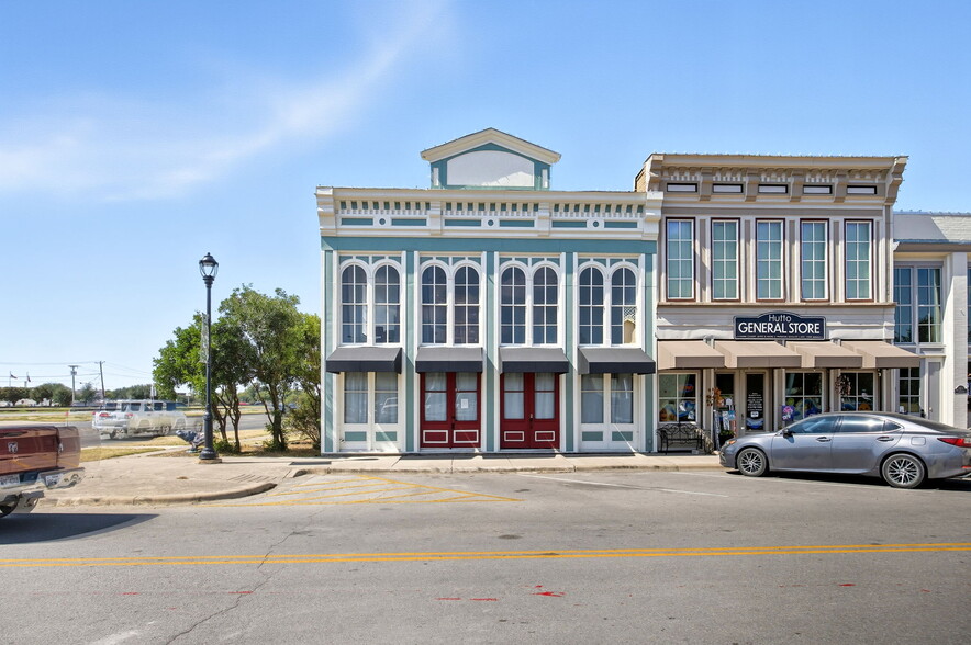101 East St, Hutto, TX à louer - Photo du bâtiment - Image 2 de 45