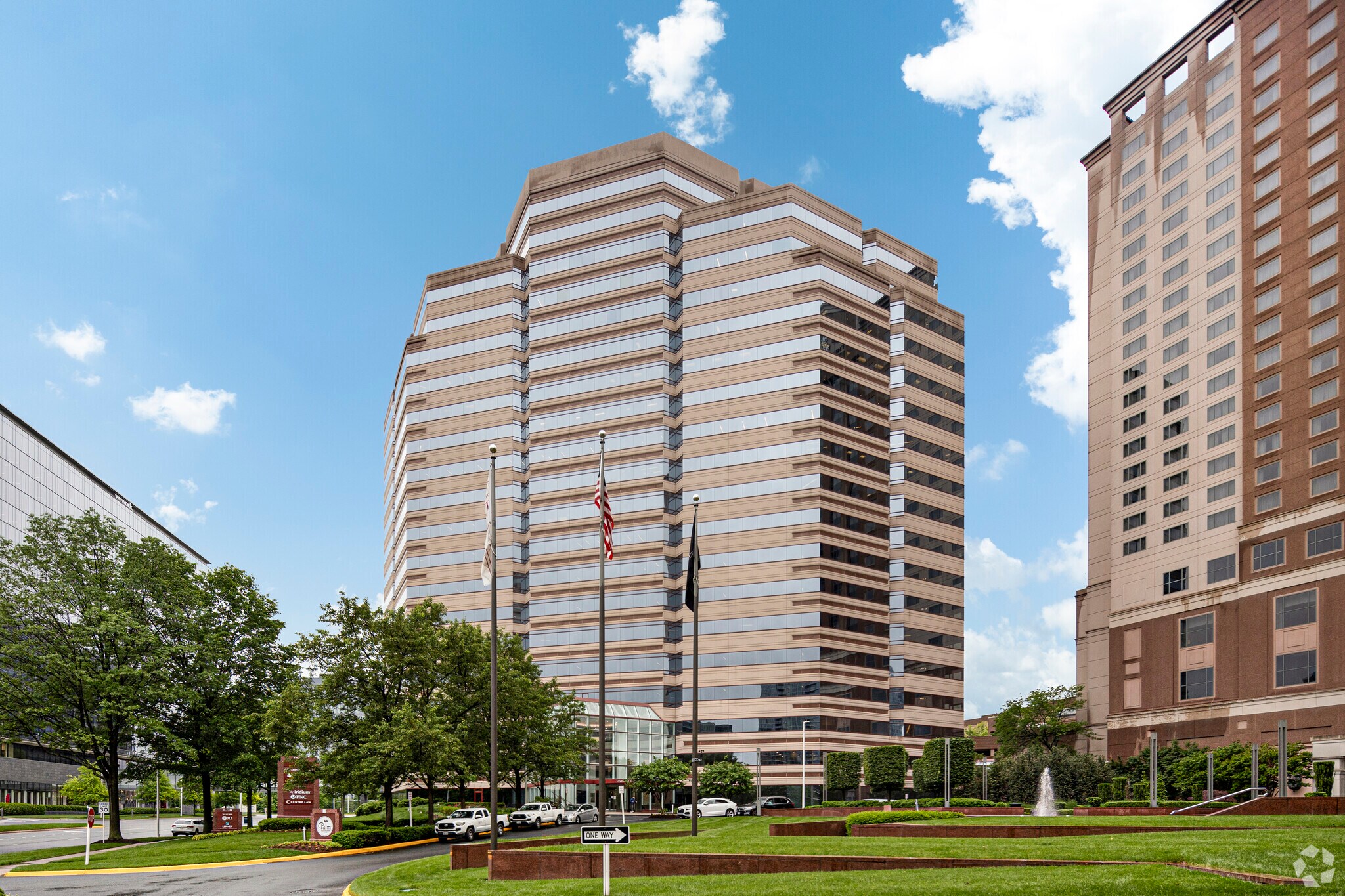 1750 Tysons Blvd, McLean, VA for lease Primary Photo- Image 1 of 37