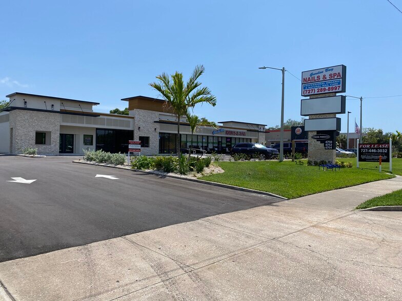 6750-6754 22nd Ave, Saint Petersburg, FL à louer - Photo du bâtiment - Image 2 de 10